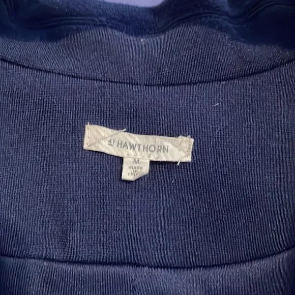 Medium below waist soft navy dress jacket. Good for office, dinner, or fall day. - Picture 5 of 6